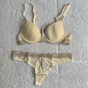 Matching bra & panties set from AdoreMe